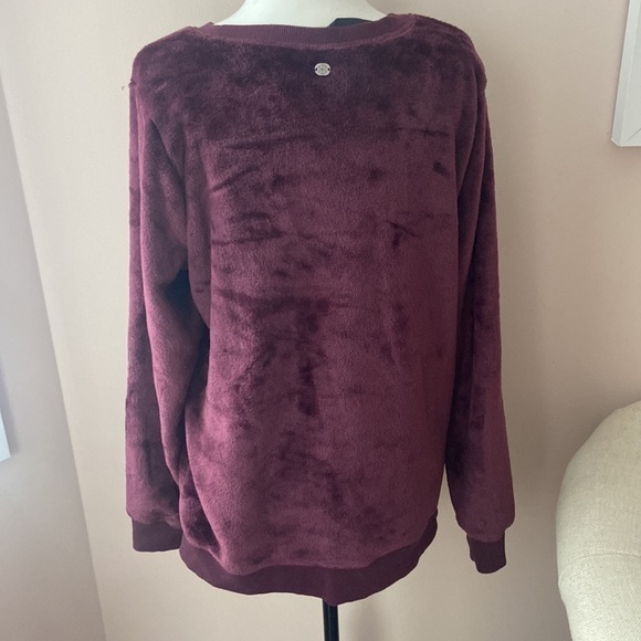 GAIAM L Super Soft Faux Fur Fleece Sweater - Picture 4 of 7